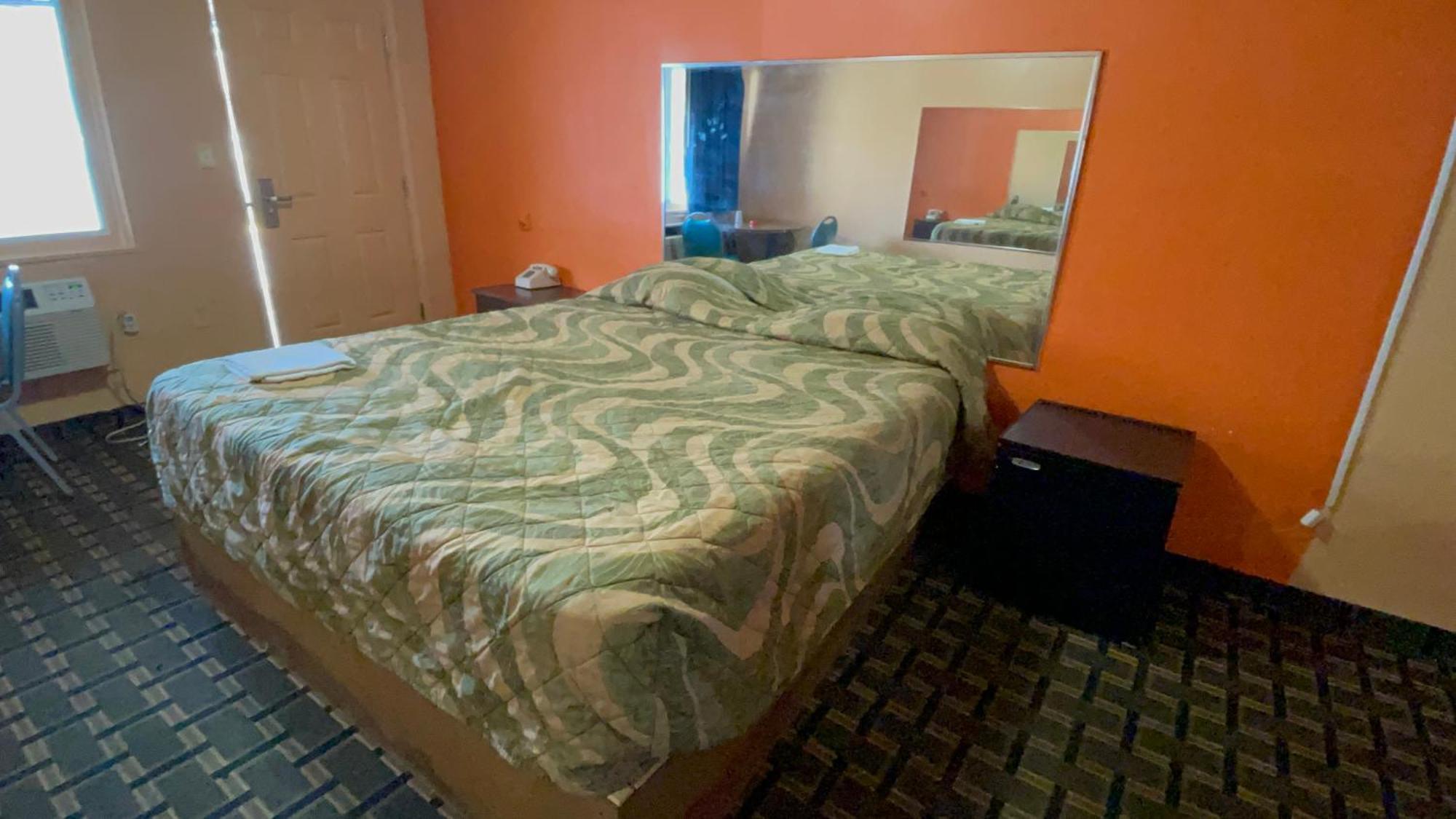 Deluxe Inn Motel Detroit Zewnętrze zdjęcie