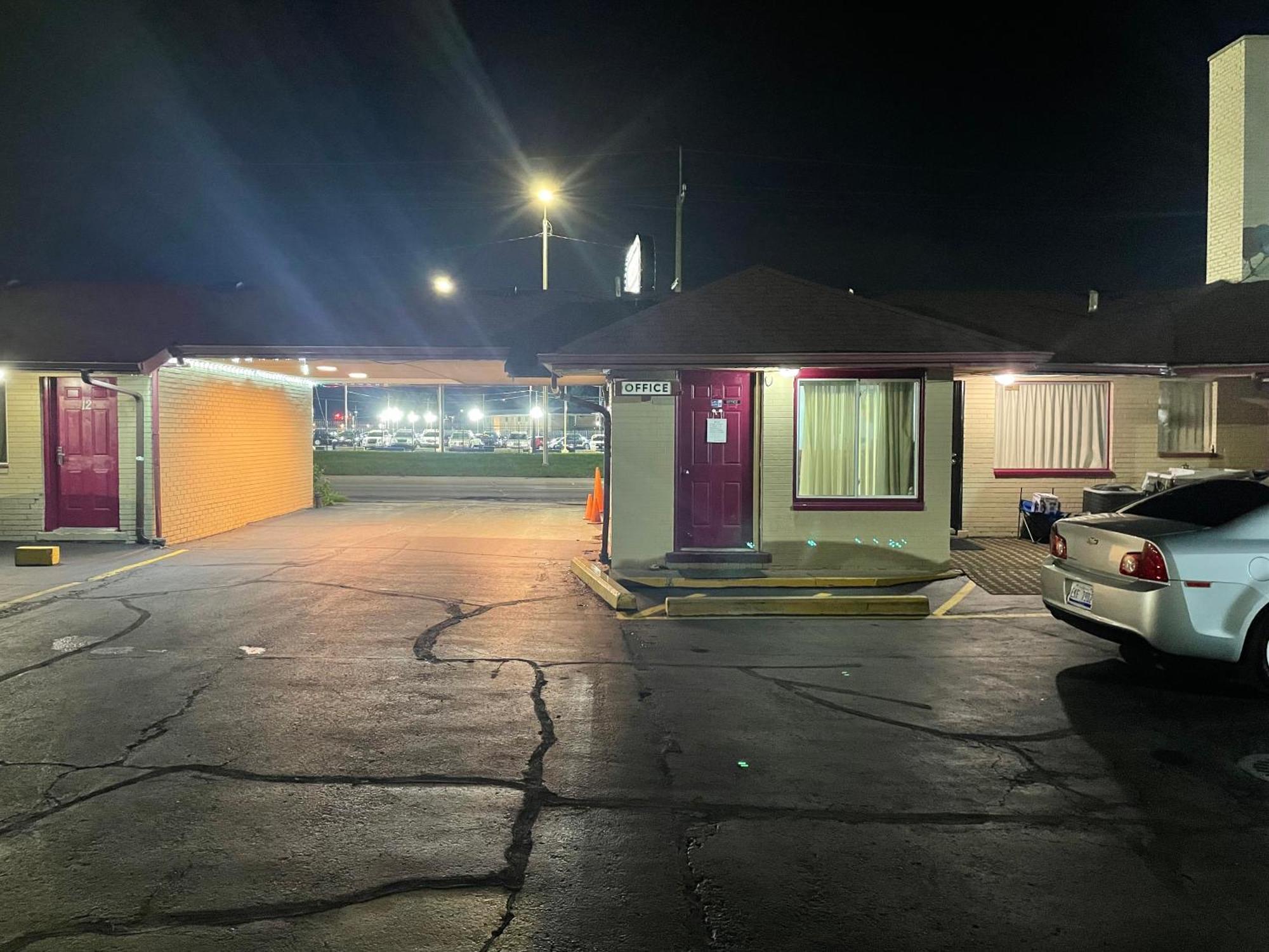 Deluxe Inn Motel Detroit Zewnętrze zdjęcie