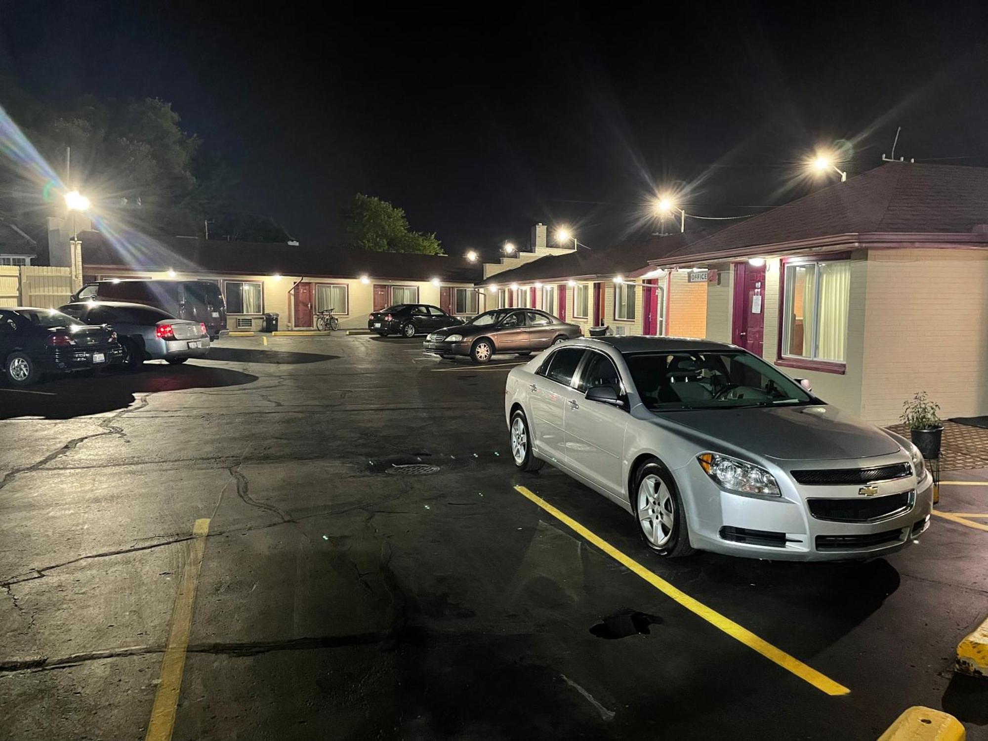 Deluxe Inn Motel Detroit Zewnętrze zdjęcie