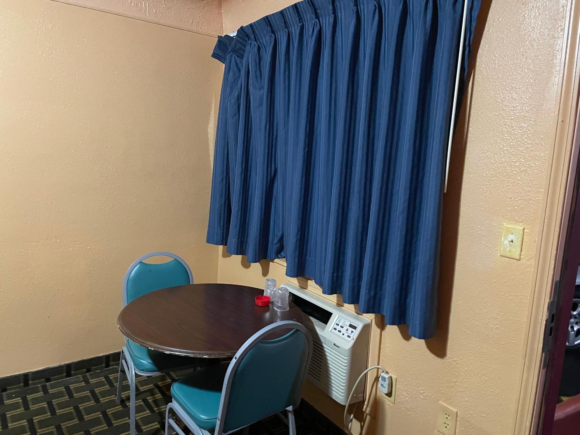 Deluxe Inn Motel Detroit Zewnętrze zdjęcie